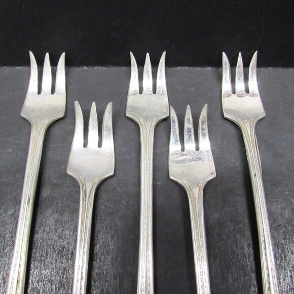 Vintage R.C.Co Bouquet Silver Plate 6 Inch 3 Prong Cocktail Fork Lot of 5 - Picture 2 of 8